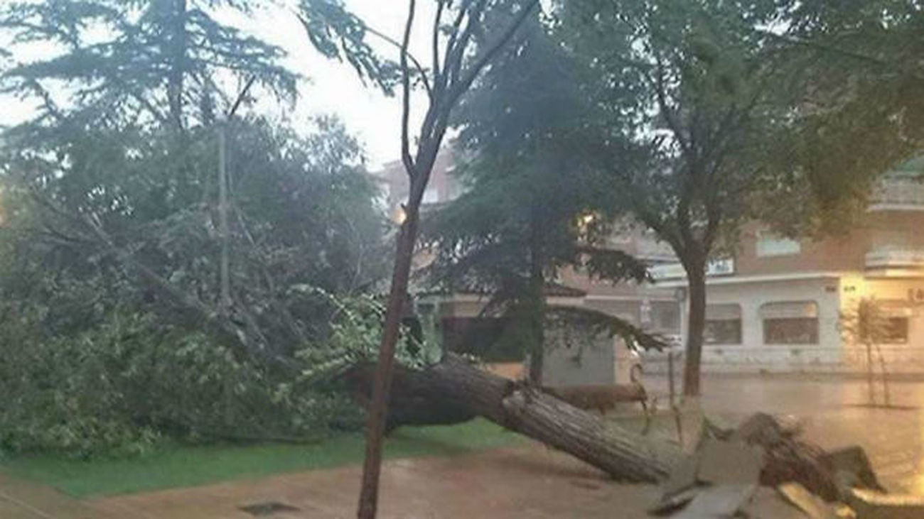 La fuerte tormenta causa seis heridos e importantes daños en Madrid