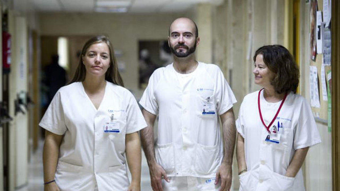 Los médicos insisten en la importancia de que  los profesionales sanitarios reciban la formación adecuada sobre el ébola