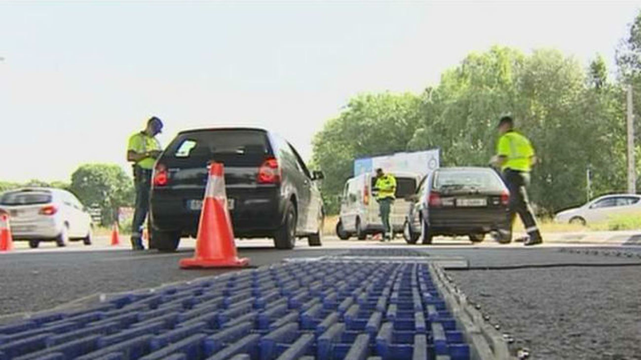 Más de un millón de coches circulan con graves defectos en los neumáticos