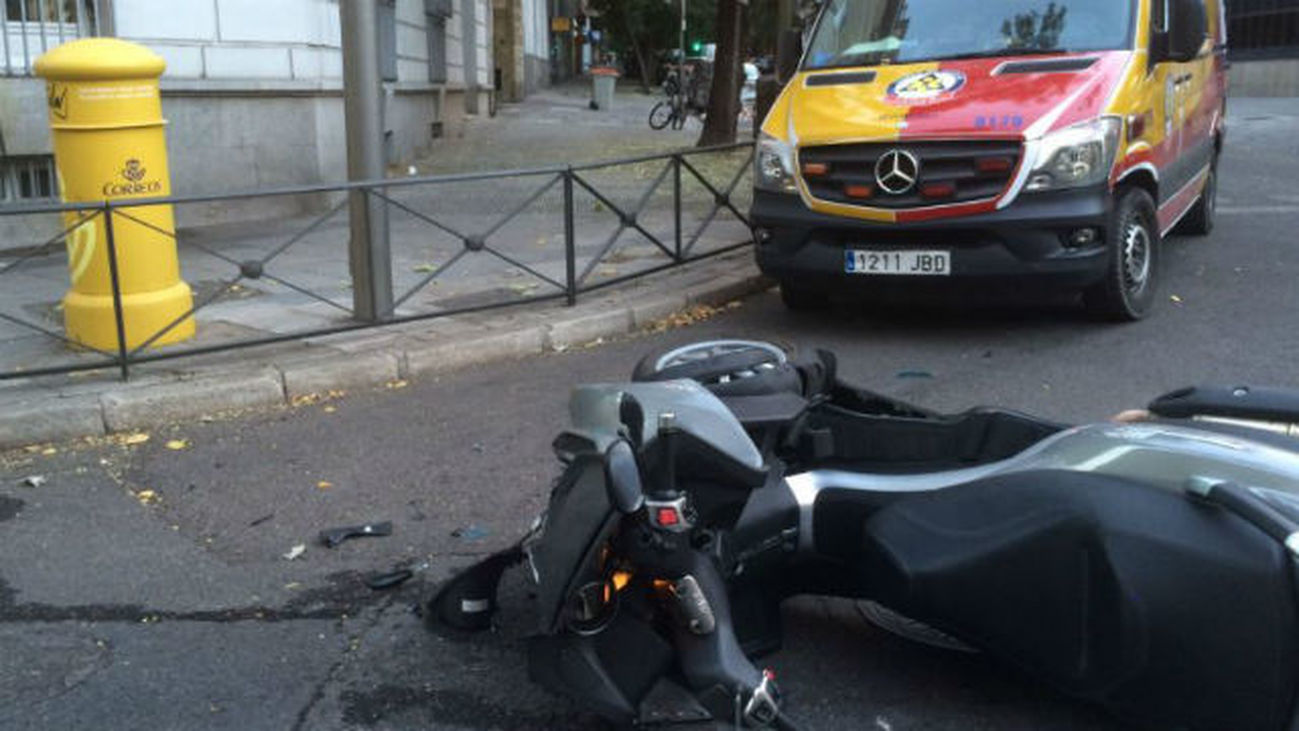 Un herido muy grave y otro moderado por atropello de un motorista en Alberto Aguilera