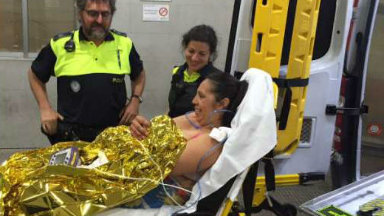 Una mujer da a luz en plena calle en Aravaca