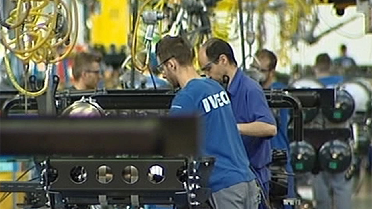 El paro baja en 298.200 personas hasta los 4.850.800 desempleados