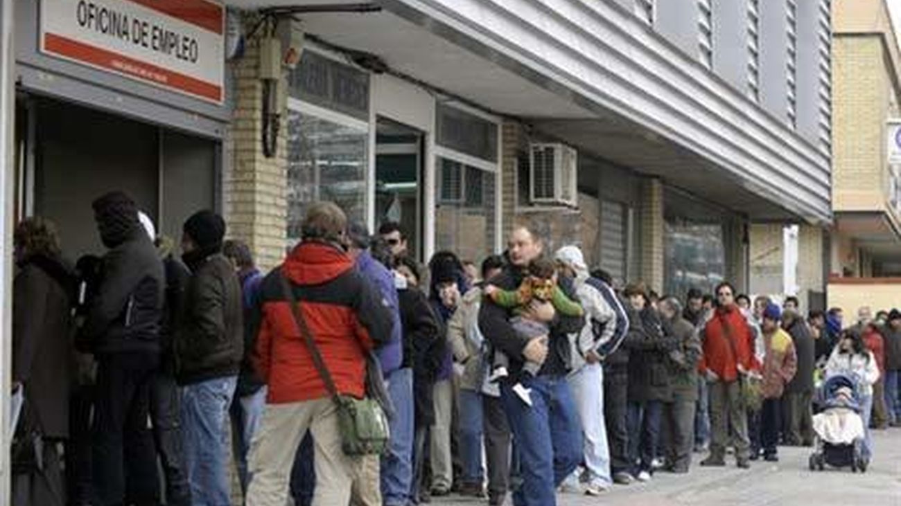 El paro sube en 82.327 personas en octubre y suma tres meses de ascensos