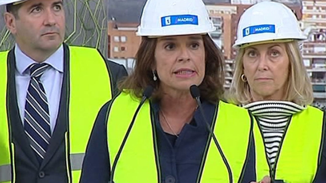 Todo preparado para abrir las puertas del polideportivo Vallehermoso