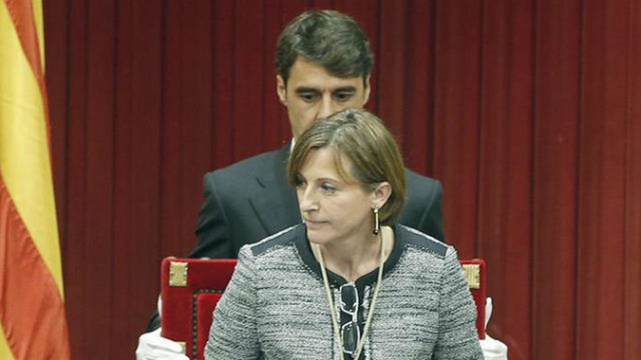 La presidenta del Parlament, no parece dispuesta dar marcha atrás y mantiene la convocatoria de la junta de portavoces
