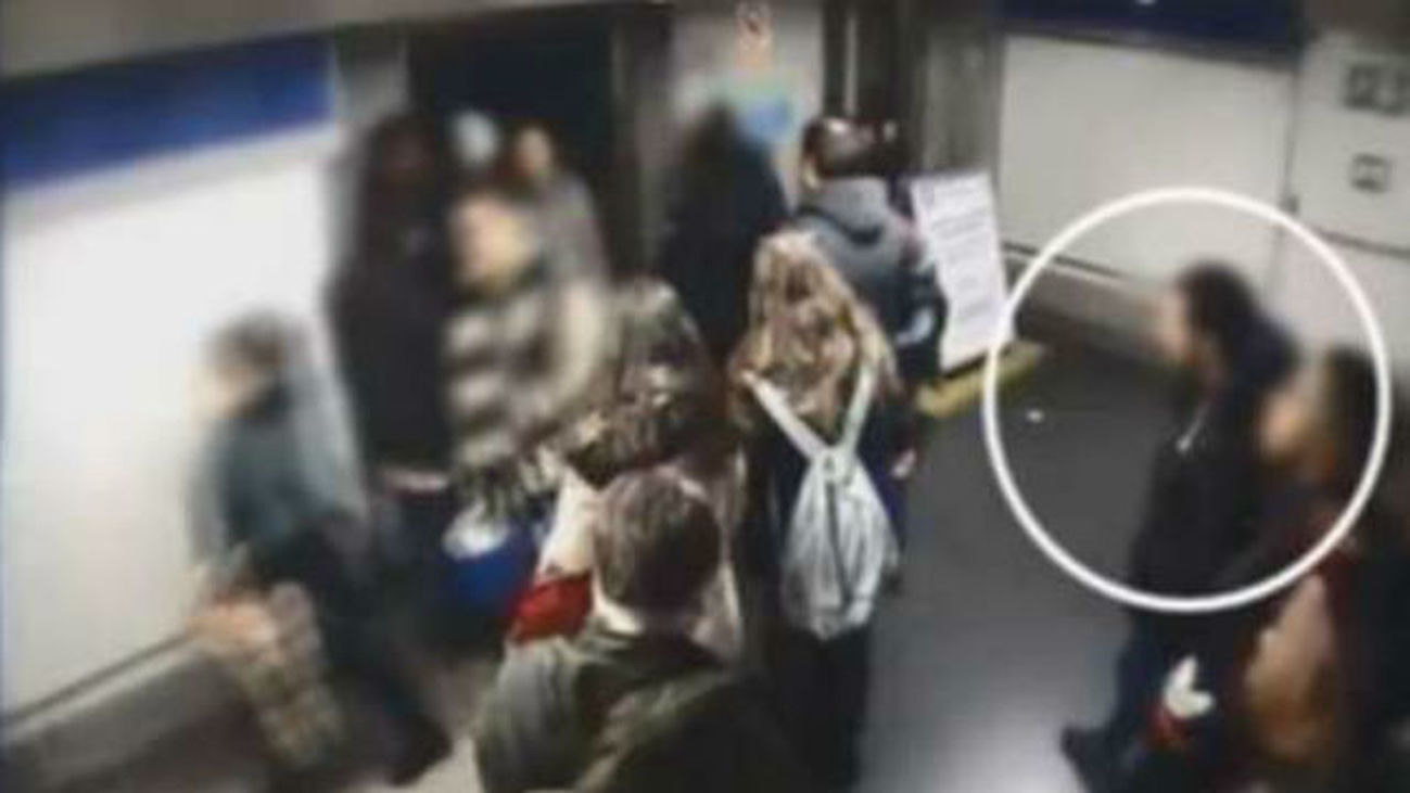 Un juez prohíbe por primera vez acceder al Metro a un carterista español