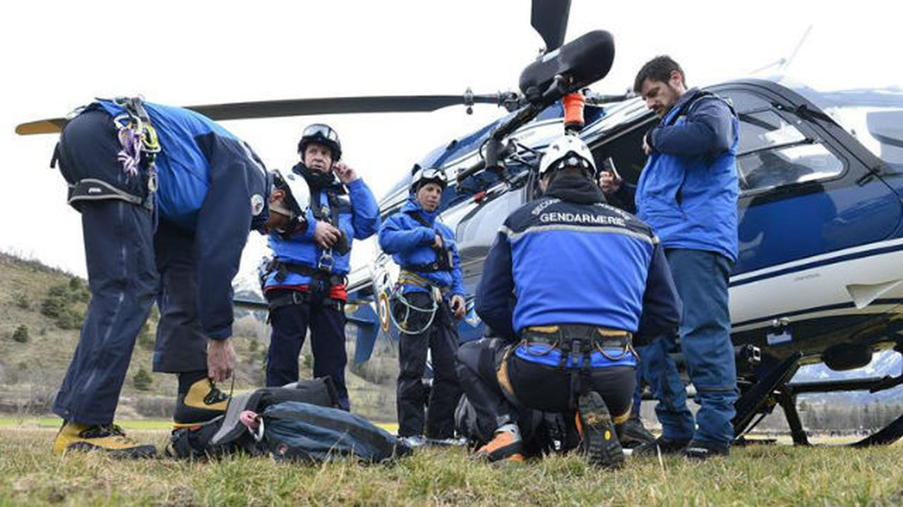 Ya se han rescatado algunos cadáveres en la zona del desastre aéreo en los Alpes