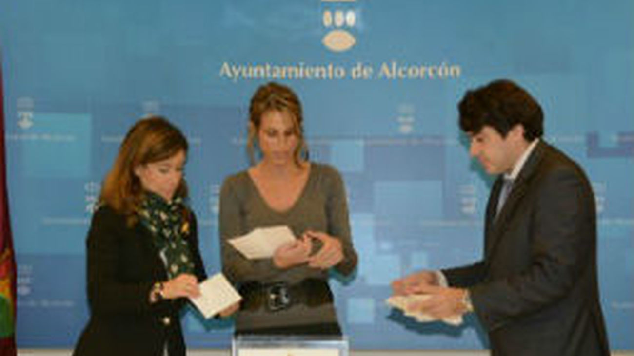 Los vecinos del barrio de Las Flores de Alcorcón deciden ampliar el parque infantil por votación