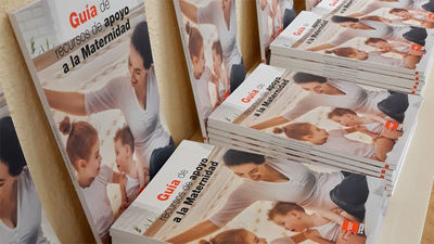 La Comunidad edita una guía con los recursos, ayudas y servicios a la maternidad