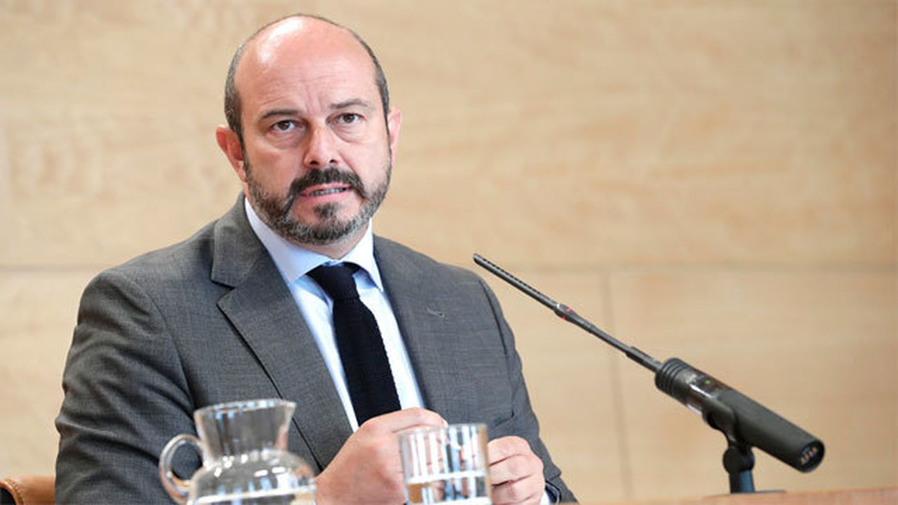 Rollán lamenta la "especulación desmedida" por la política urbanística de Carmena