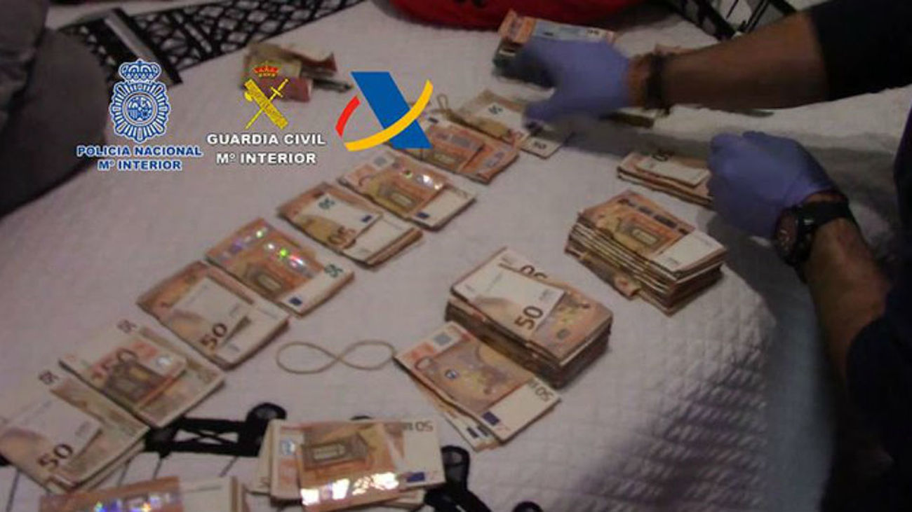 Dinero incautado en la operación