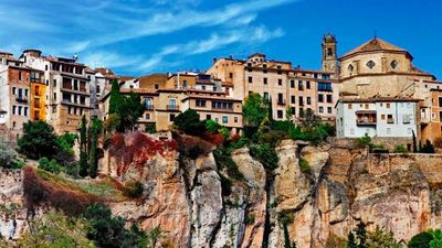 Una "rave" ilegal reúne a 4.000 personas en pueblo de Cuenca de 14 habitantes