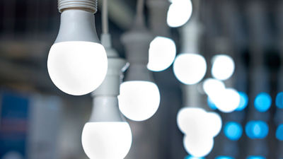 Cómo ahorrar con bombillas ante la subida de la luz