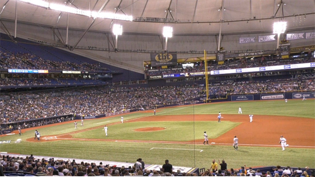¿Algo más americano que un partido de béisbol y un ‘hot dog’?