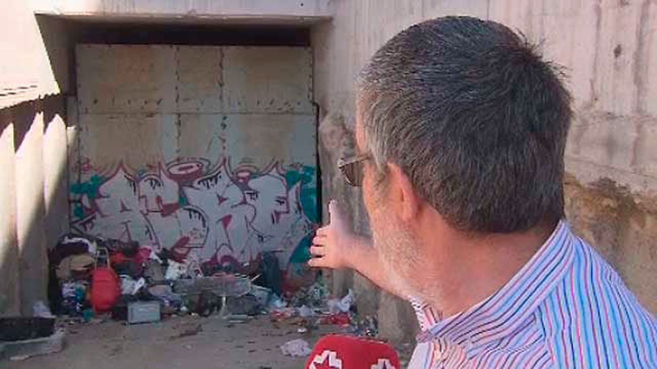 Vivir entre la basura en el centro de Madrid