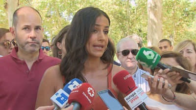 Villacís insta a Abalos a proponer una "alternativa seria" para los taxistas