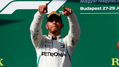 GP Hungría: Hamilton refuerza su liderato; Alonso 8º y Sainz 9º