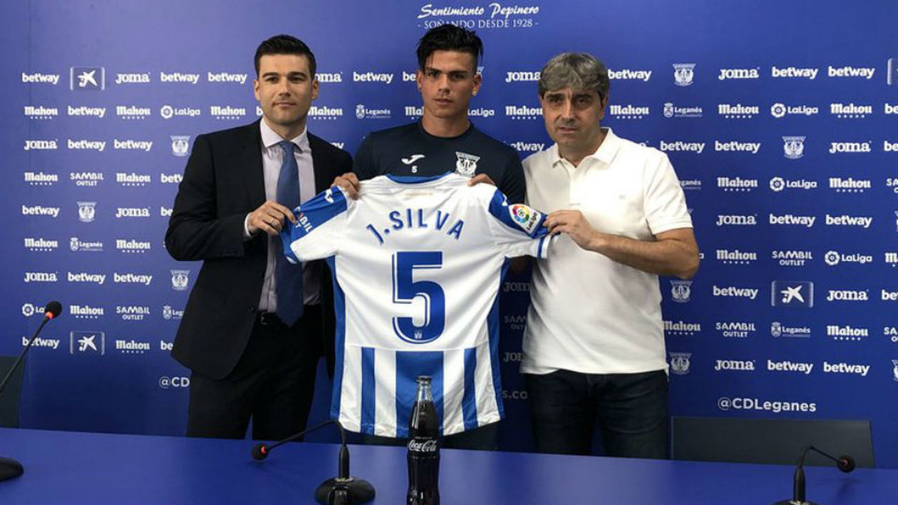 Silva: "Esperemos que no sea una cesión sino algo a largo plazo"