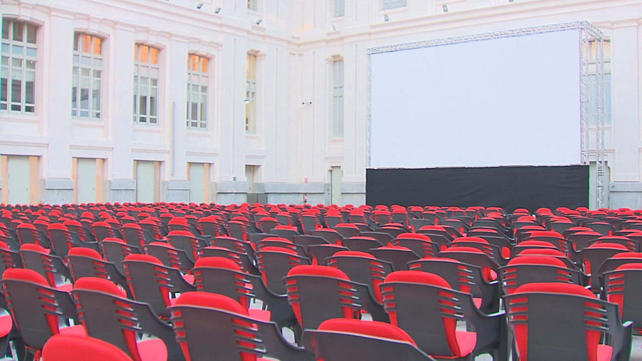 El cine de verano de Cibeles recibió a 15.000 espectadores en el mes de julio