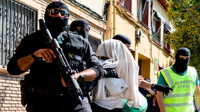 La Guardia Civil detiene en Mataró a dos hombres por reclutar a islamistas para terrorismo yihadista