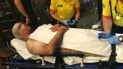 Brutal agresión de manteros a un turista en Barcelona