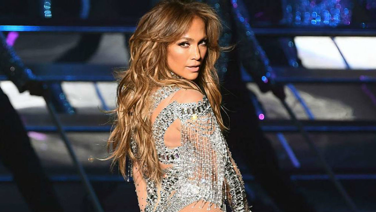 Los famosos se aseguran por partes