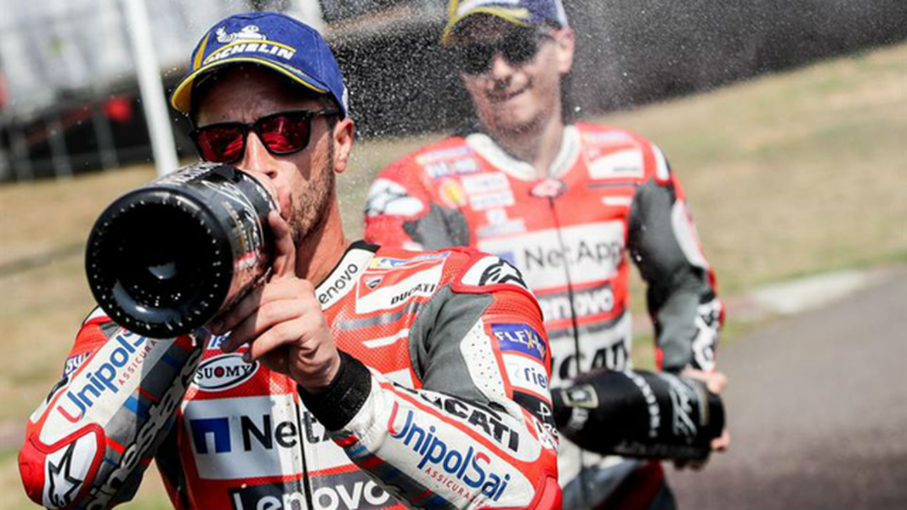 GP Chequia: Dovizioso doblega a Lorenzo y Márquez, que es más líder