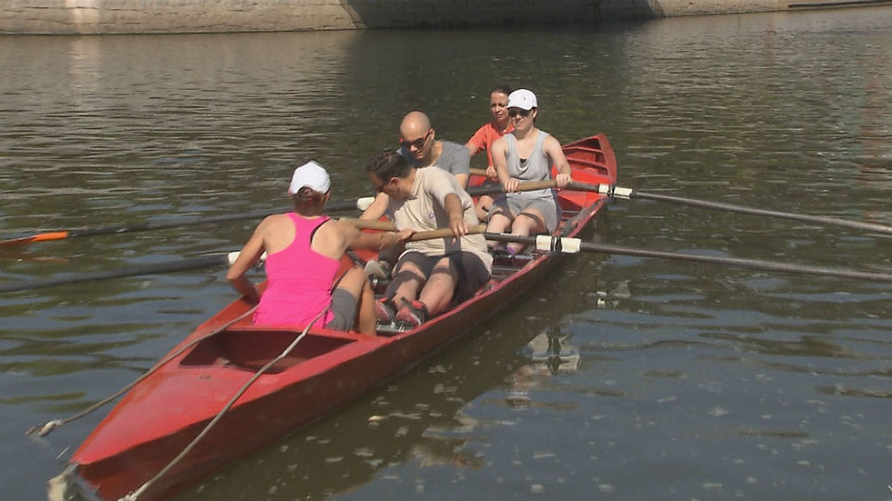 La Escuela Municipal de Remo no podrá entrenar en el Manzanares desde lunes