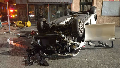 Herida grave una mujer de 33 años tras perder el control de su coche y volcar en Puente de Vallecas
