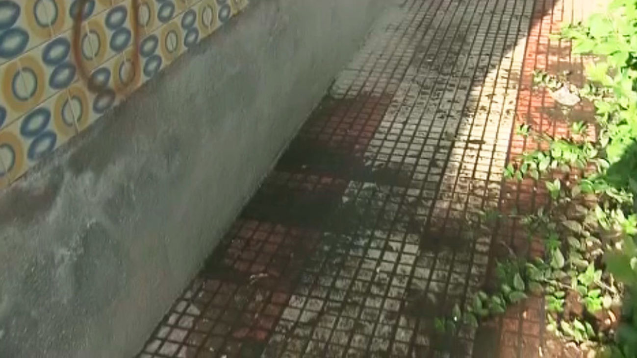 Aguas fecales en plena calle de Torrejón de Ardoz