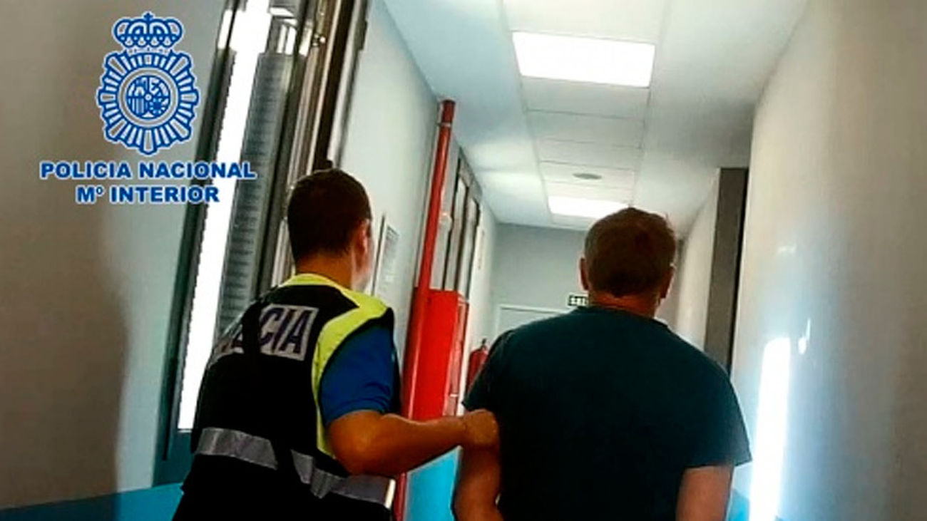 Detenido por abusar de cinco niñas y compartir los vídeos en una web pedófila