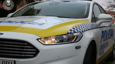 Detienen a dos menores tras una persecución por robar un coche en Madrid