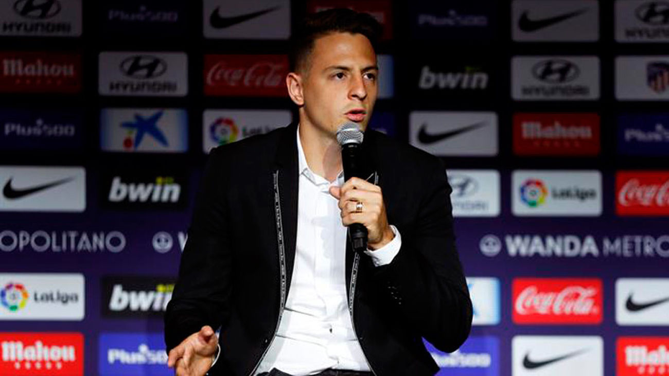 El nuevo lateral derecho colombiano del Atlético de Madrid,  Santiago Arias
