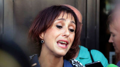 El hijo de Juana Rivas seguirá en España mientras se resuelve el conflicto de competencias sobre su caso