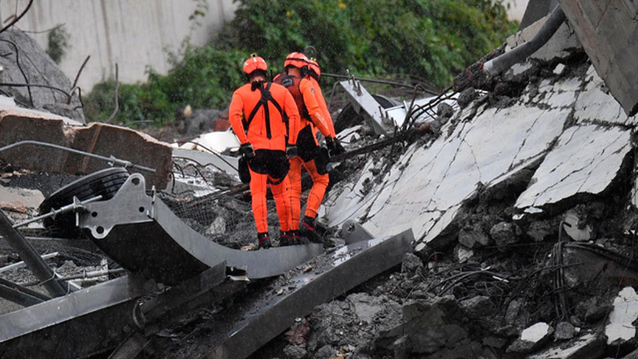 Decenas de muertos en Génova tras la caída de un tramo de viaducto