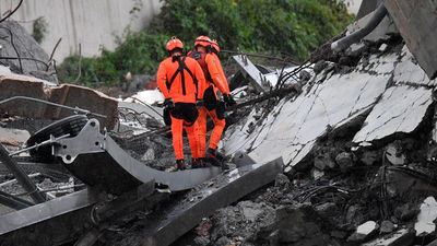 Decenas de muertos en Génova al desplomarse un viaducto
