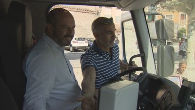 La Comunidad renueva juegos infantiles, contenedores o el antiguo matadero de El Escorial