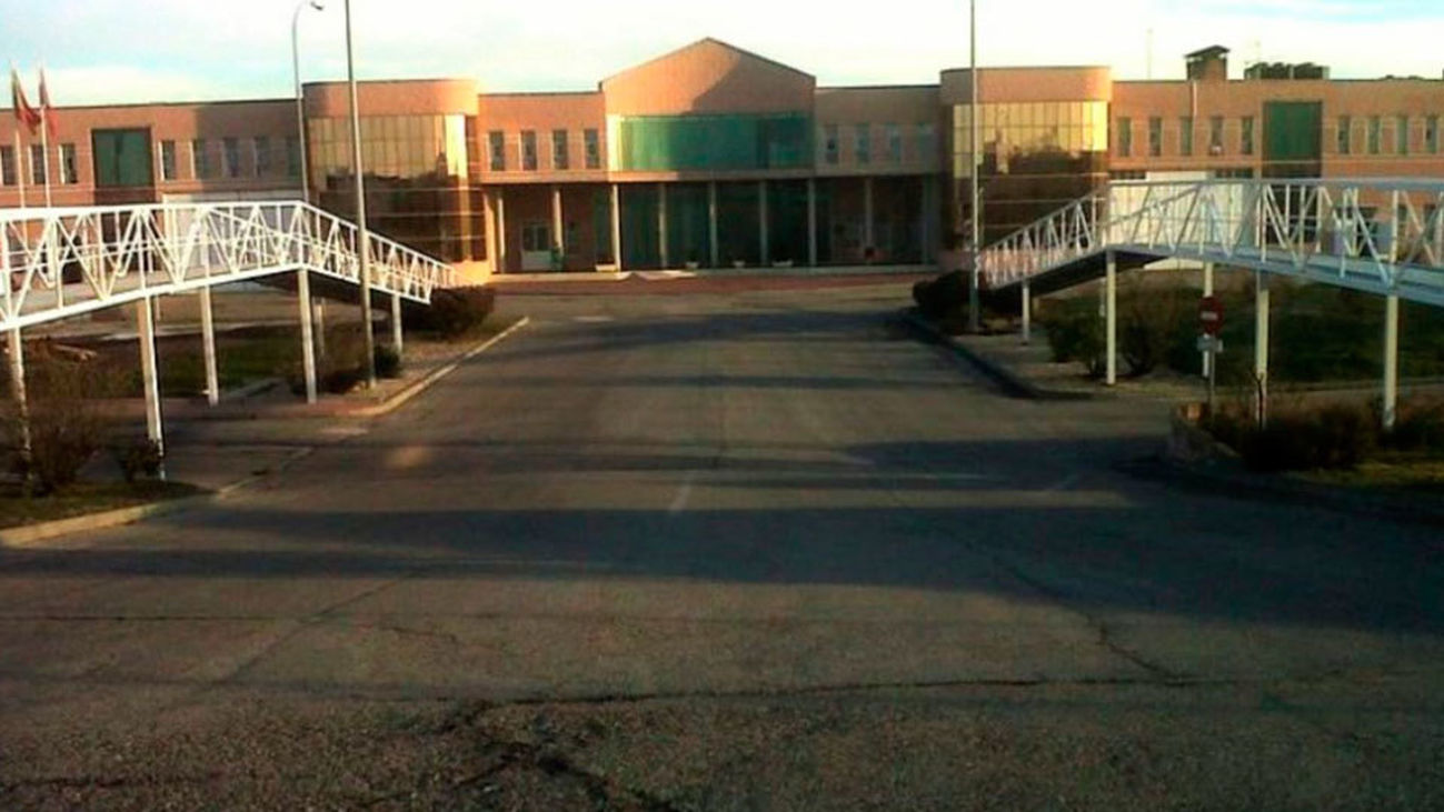 Un preso arranca trozo de oreja de un mordisco a un funcionario de Navalcarnero