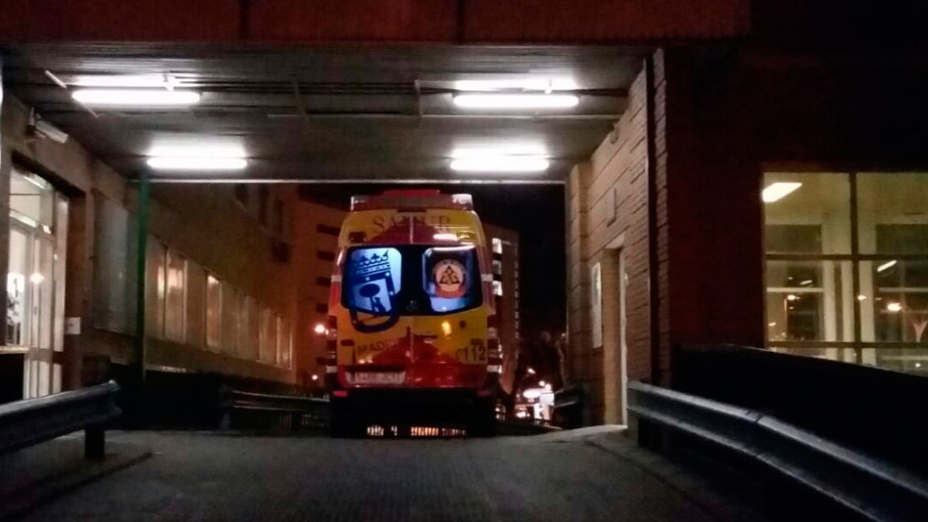 Un hombre apuñalado acude por su propio pie a una comisaría de Vallecas en busca de ayuda