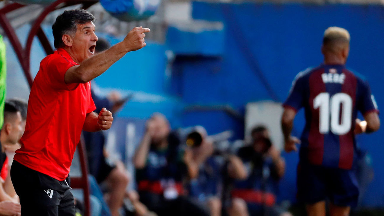 Mendilibar: "Queremos ganar, otra cosa es que podamos conseguirlo"