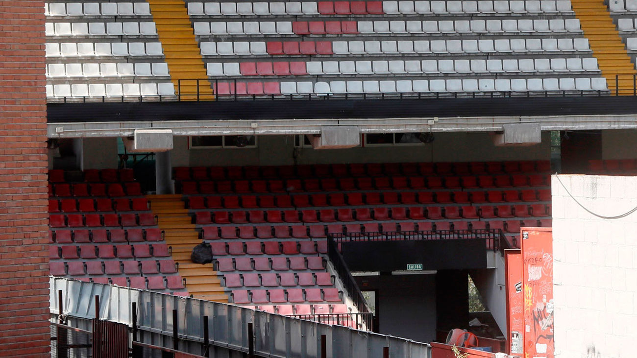 Refuerzo en la señalización de las obras del estadio del Rayo Vallecano