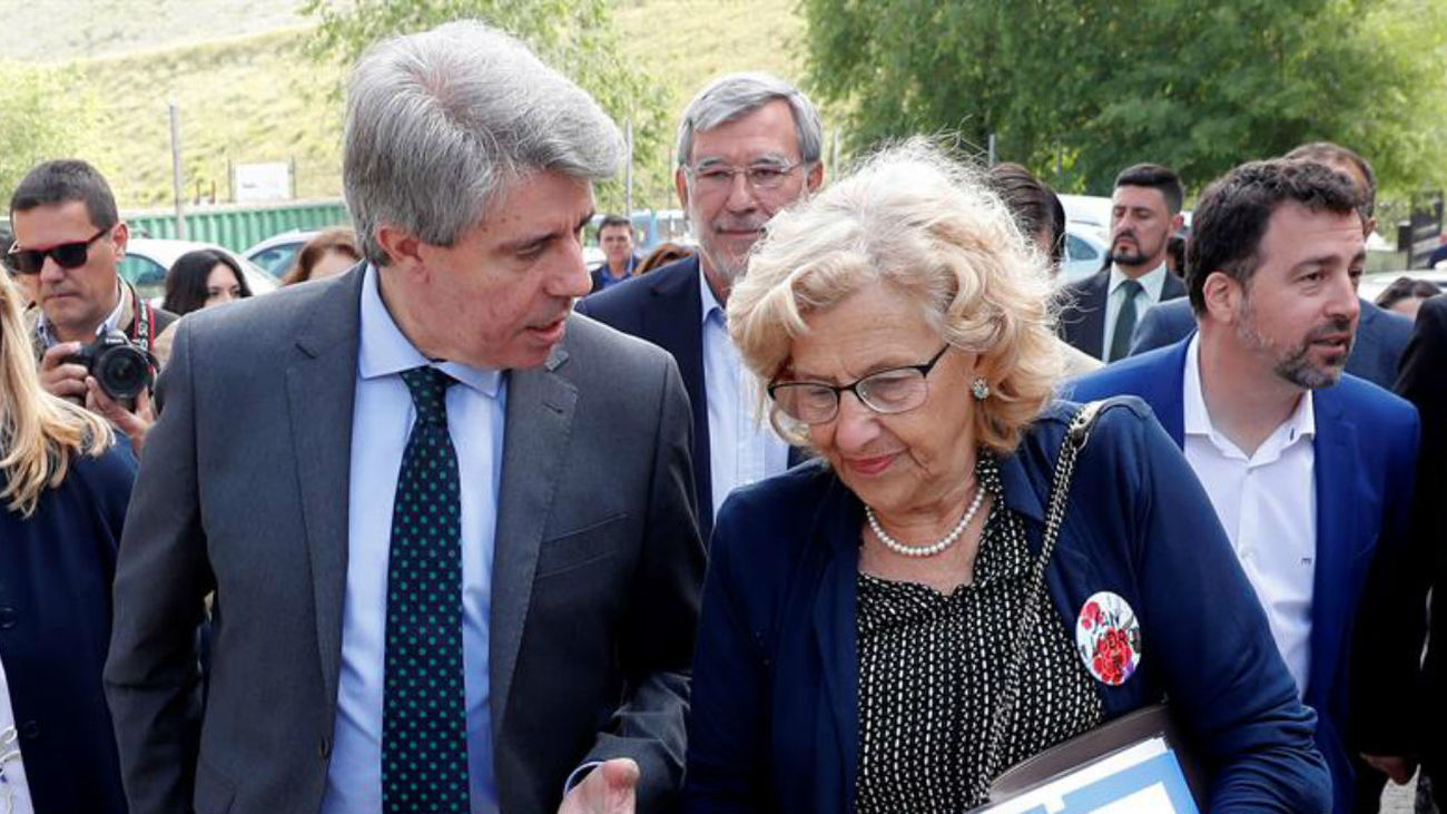 Ángel Garrido, presidente de la Comunidad, y Manuela Carmena, alcaldesa de Madrid