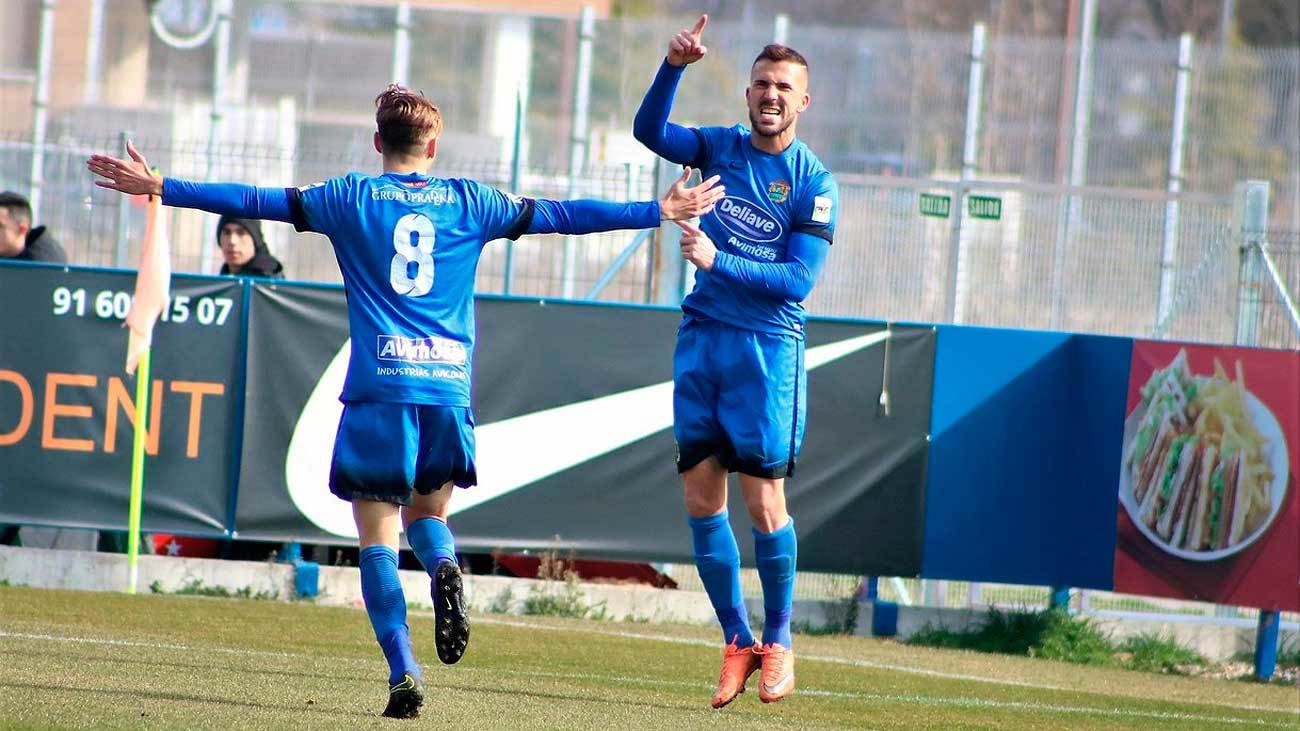 Los jugadores del Fuenlabrada, en un partido de la pasada temporada