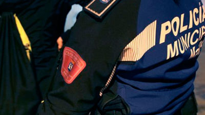 Dos detenidos por agredir a dos agentes en un mercadillo ilegal de Vallecas