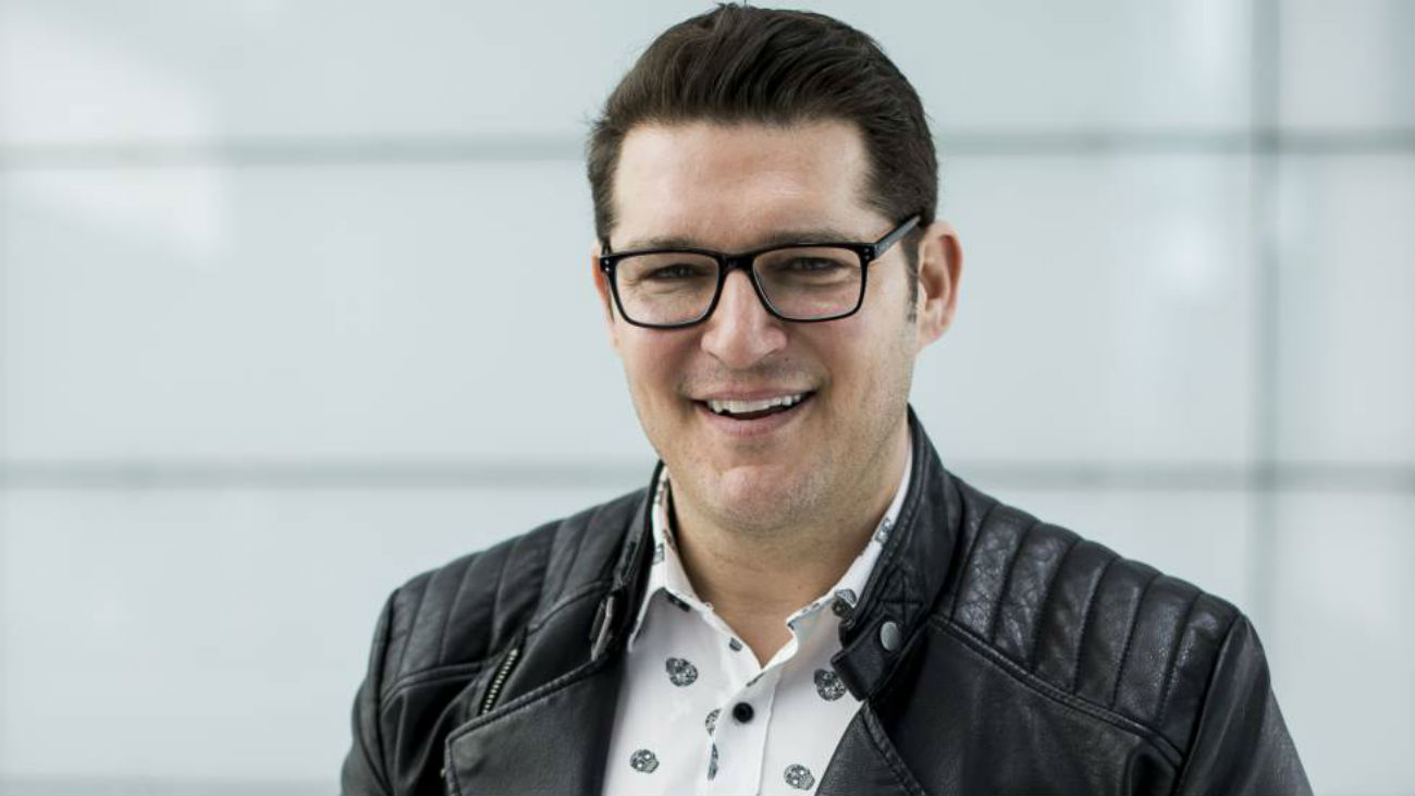 Manu Tenorio continúa hospitalizado