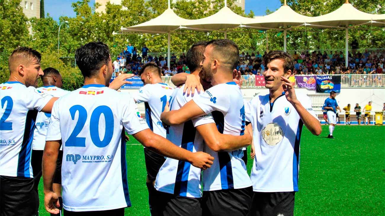 Los jugadores del Parla celebran un tanto