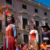 Pasacalles gigantes y cabezudos en las fiestas de Alcalá de Henares