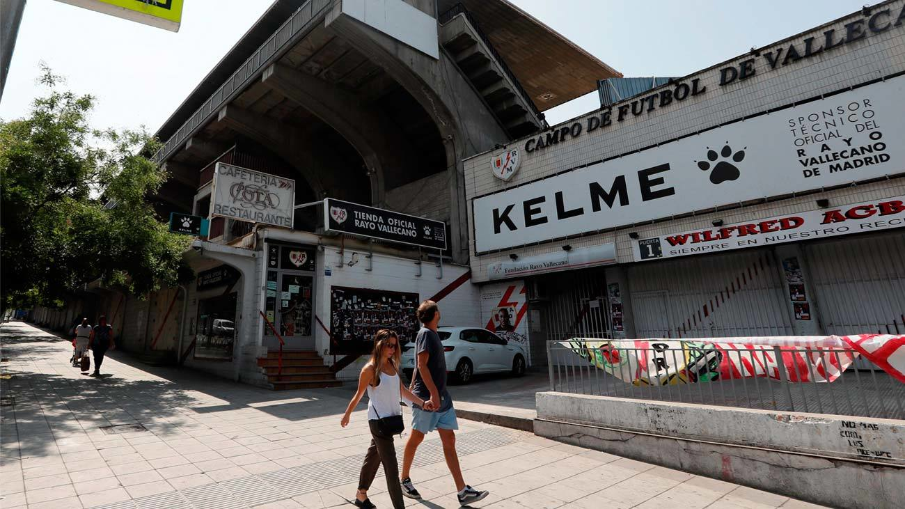 La Comunidad cierra el estadio de Vallecas por seguridad