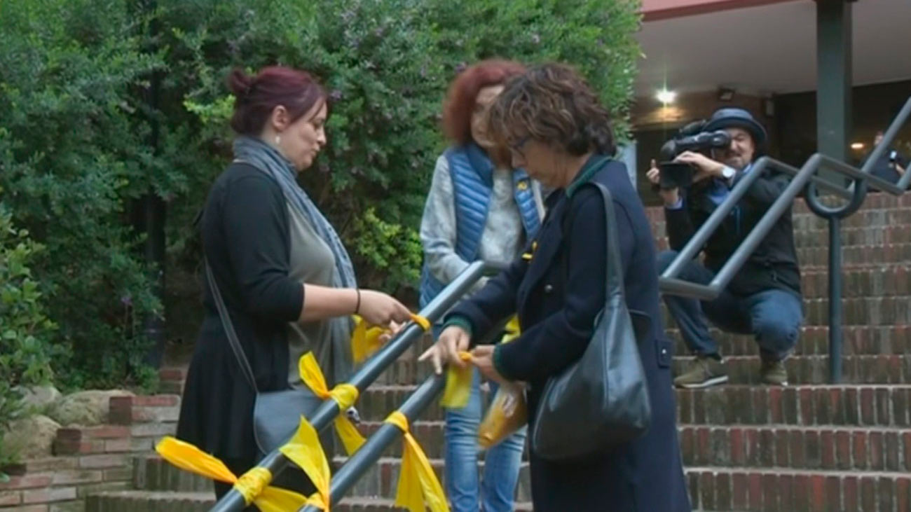 Escalada de tensión entre el Gobierno y la Generalidad por los lazos amarillos