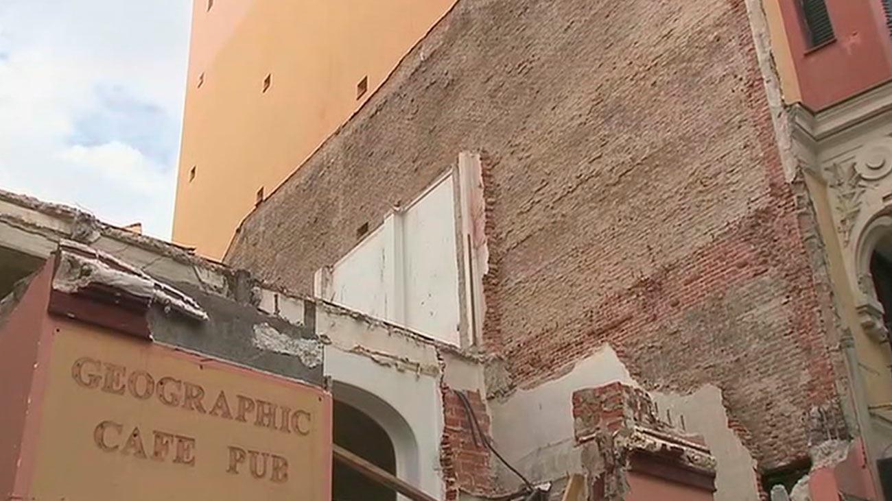 Vuelven a desalojar a los vecinos del edificio de Alcalá para apuntalar uno de los locales